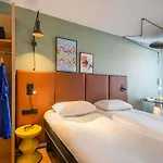 Hotel Ibis Centre 3*