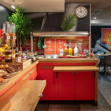 Hotel Ibis Centre 3*