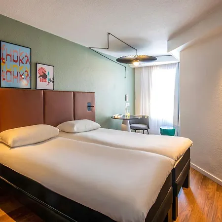Ibis Centre 3* קאן