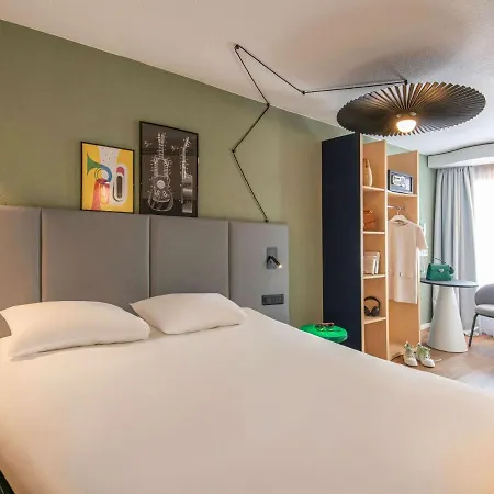 Hotel Ibis Centre 3*