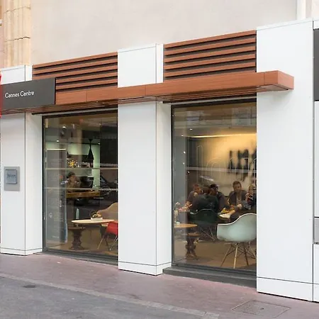 Ibis Centre Hotel 3*