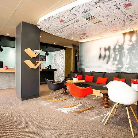 Ibis Centre 3*