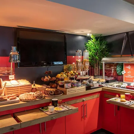 Hotel Ibis Centre 3*