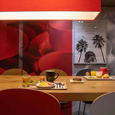 Ibis Centre 3*