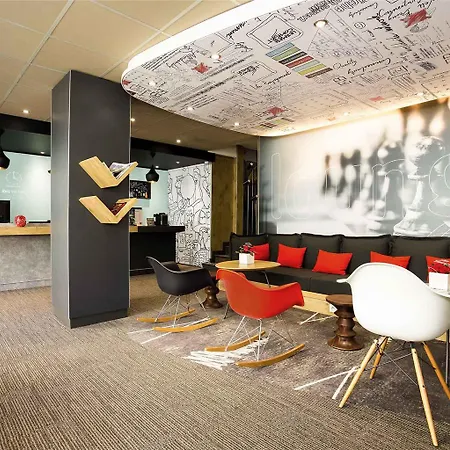 Ibis Centre Hotell 3*
