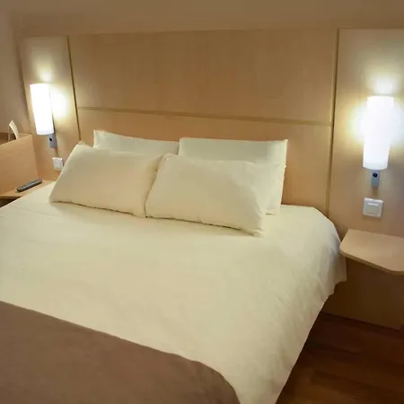 Hotell Ibis Centre 3*